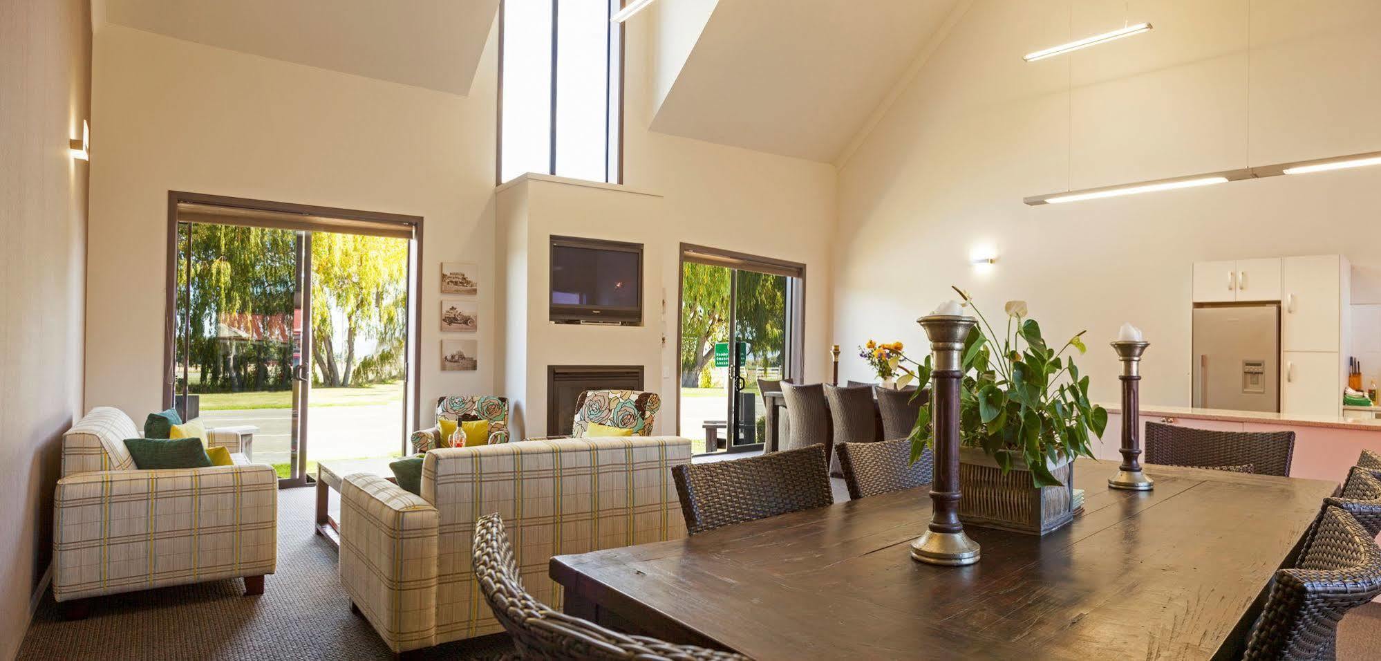 Hawkdun Lodge Motel Ranfurly Eksteriør billede
